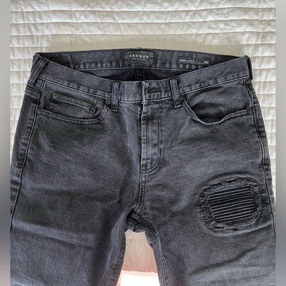 Pacsun Jeans (31-32) - Picture 6 of 11